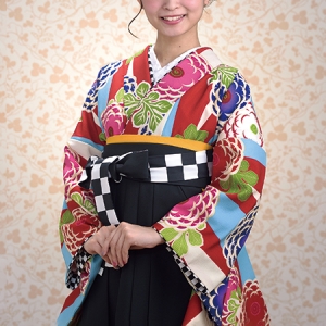 KIMONO ￥33,000(税込)
HAKAMA ￥22,000(税込)
TOTAL ￥55,000(税込)