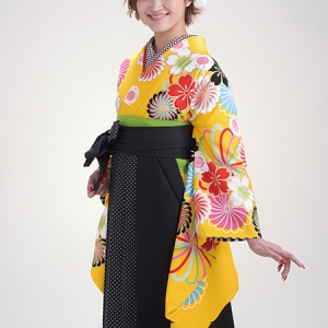 KIMONO ￥33,000(税込)
HAKAMA ￥22,000(税込)
TOTAL ￥55,000(税込)