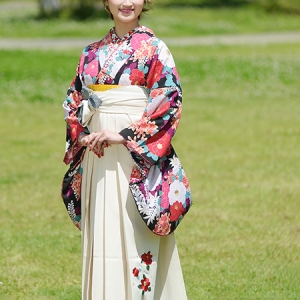 KIMONO ￥33,000(税込)
HAKAMA ￥22,000(税込)
TOTAL ￥55,000(税込)