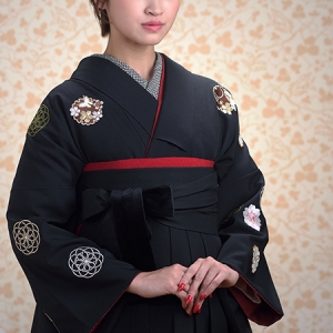 KIMONO ￥26,400(税込)
HAKAMA ￥22,000(税込)
TOTAL ￥48,400(税込)