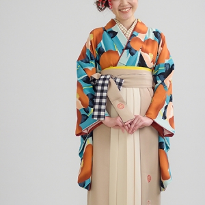 KIMONO ￥33,000(税込)
HAKAMA ￥22,000(税込)
TOTAL ￥55,000(税込)