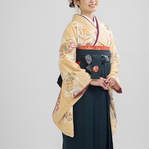 KIMONO ￥19,800(税込)
HAKAMA ￥22,000(税込)
TOTAL ￥41,800(税込)