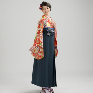 KIMONO ￥33,000(税込)
HAKAMA ￥22,000(税込)
TOTAL ￥55,000(税込)