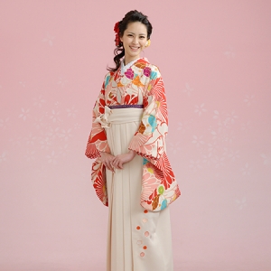 KIMONO ￥33,000(税込)
HAKAMA ￥22,000(税込)
TOTAL ￥55,000(税込)