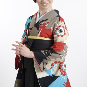 KIMONO　￥33,000(税込)
HAKAMA　￥8,800(税込)
TOTAL　￥41,800(税込)