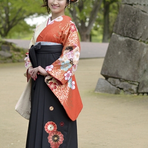 KIMONO　￥33,000(税込)
HAKAMA　￥22,000(税込)
TOTAL　￥55,000(税込)